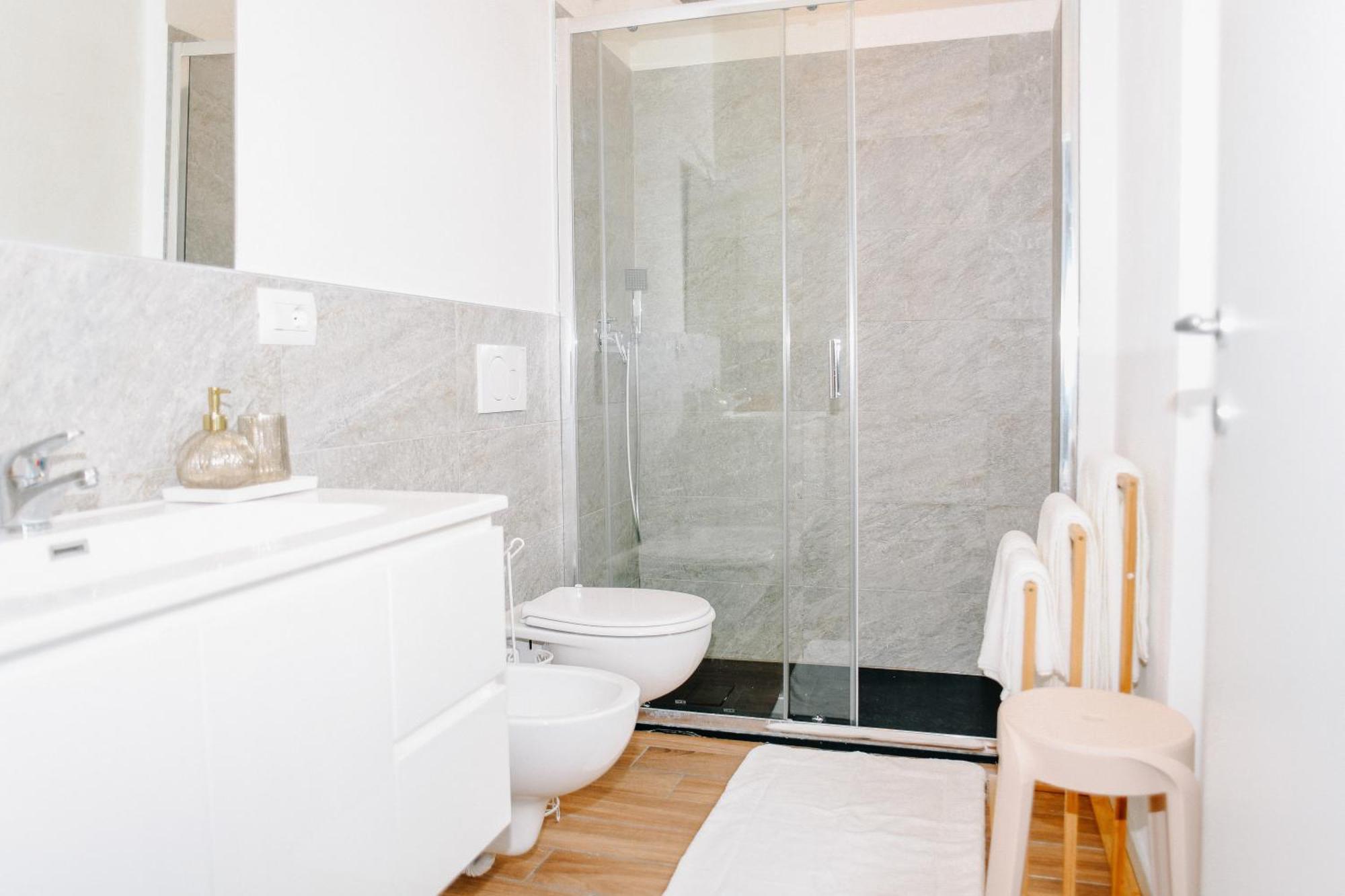 Lora Rose Suite ,Free Parking, Self Check In,2 科莫 外观 照片
