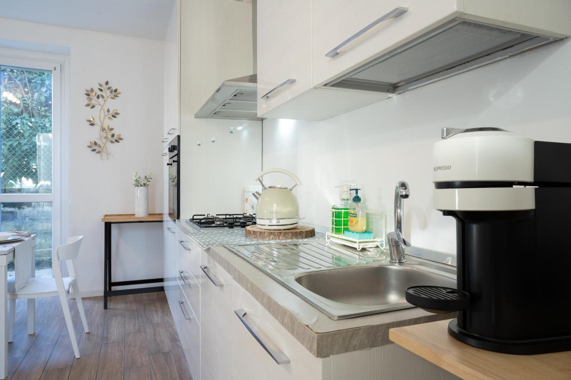 Lora Rose Suite ,Free Parking, Self Check In,2 科莫 外观 照片